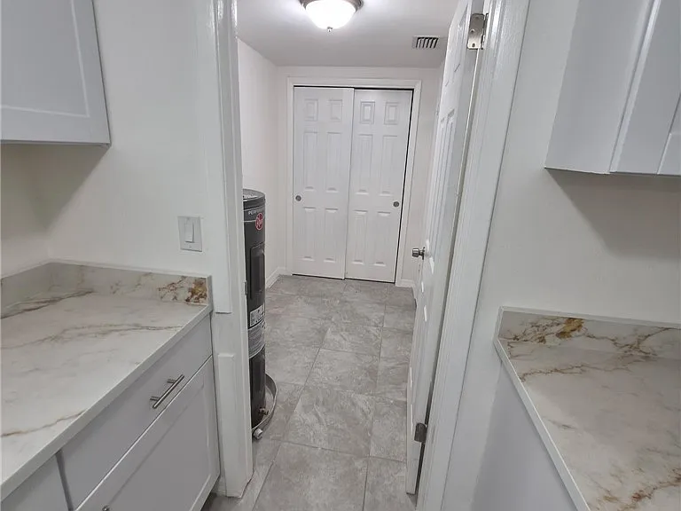 27 E Lemon St — Photo 9