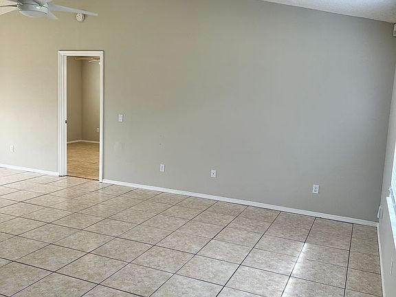 4th image of 5110 NW Erskin Ter