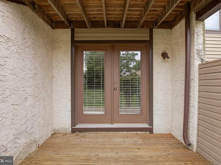 804 Bismark Way — Photo 34