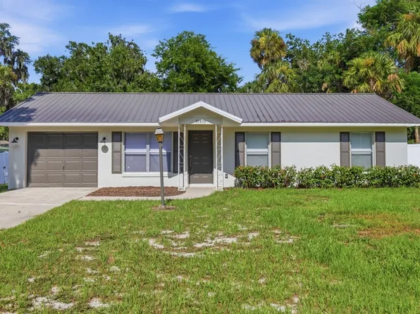 30850 Cherokee Ave, Leesburg, FL 34748