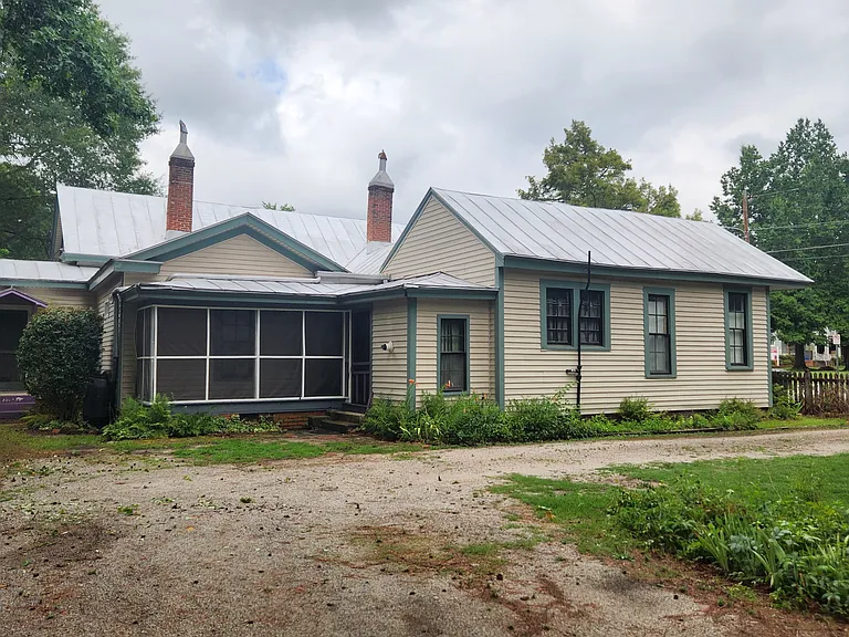 308 Green St NE — Photo 17