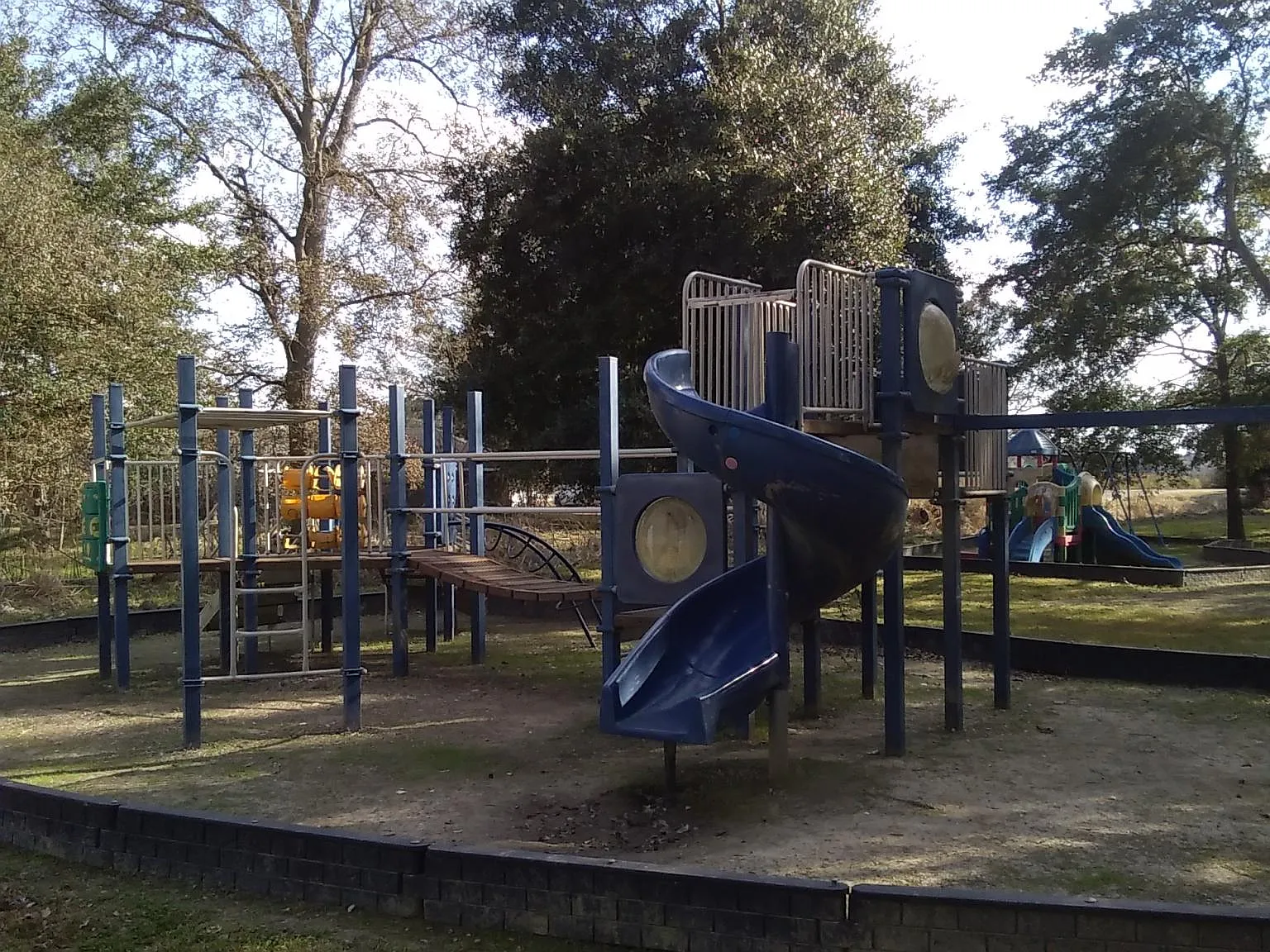 3 bed, 840 sqft, $695 — Photo 3