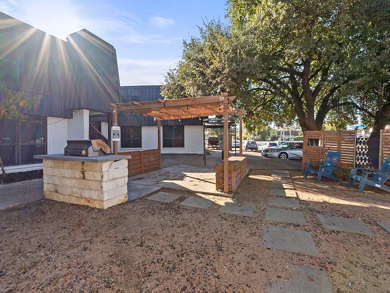 Magnolia Flats — Photo 23