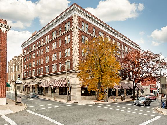 2nd image of 31 W Patrick St #03de42ed6