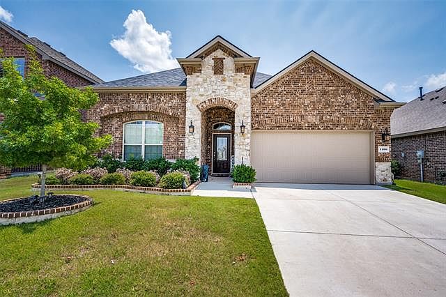 1st image of 1100 Lake Meadow Ln