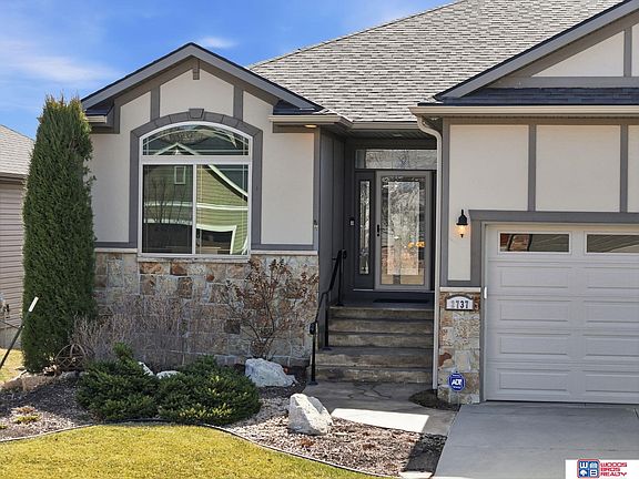 4th image of 2737 Shadowbrook Dr