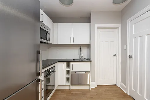 143 Arlington Ave Photo 1