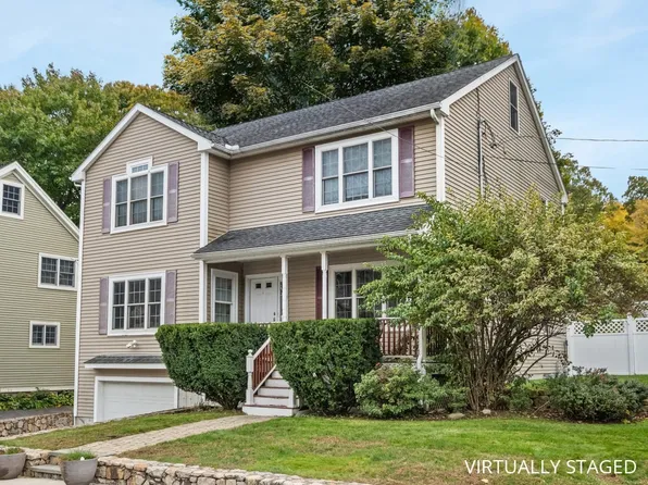 44 Rockridge Rd, Waltham, MA 02453