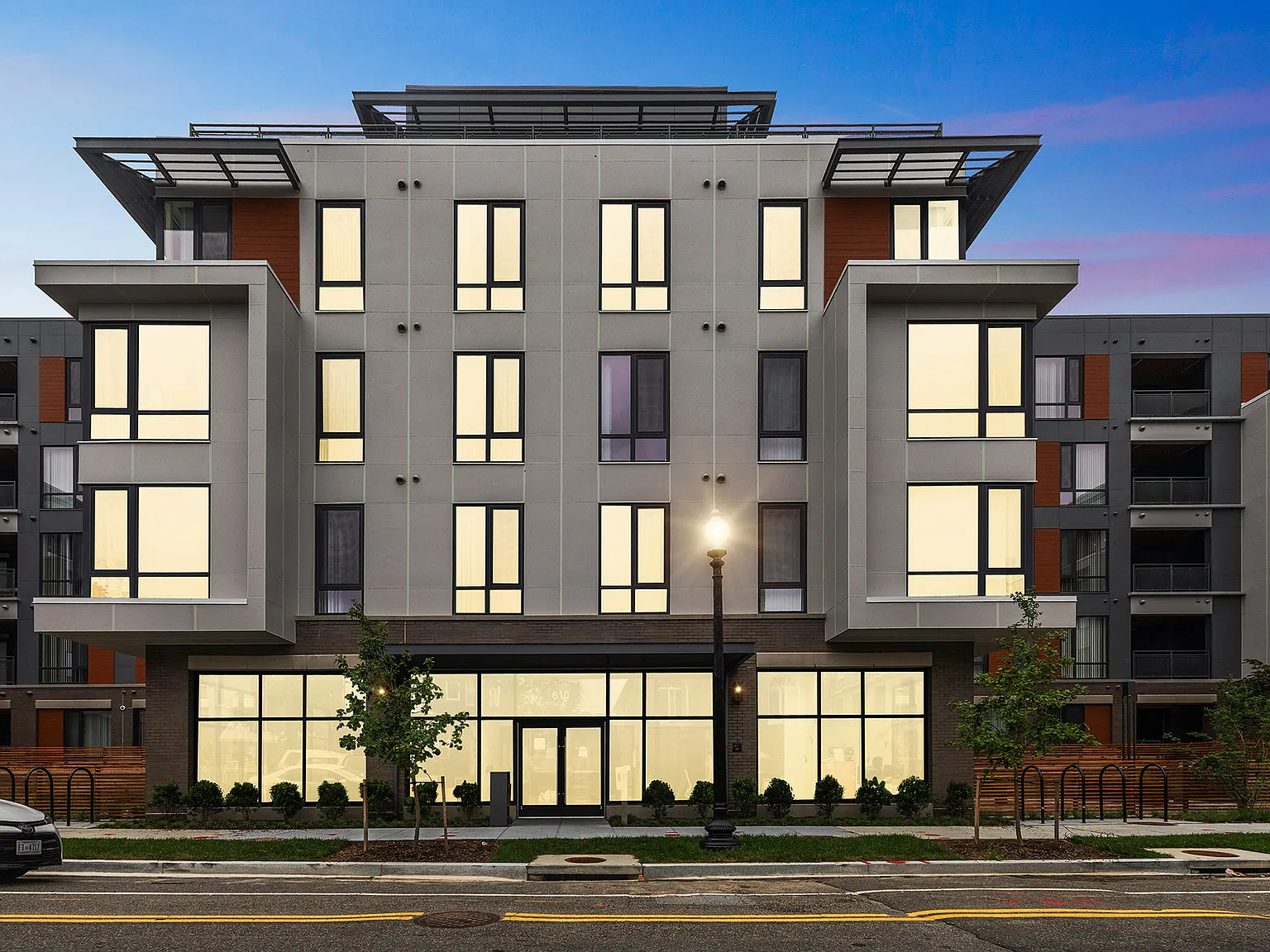 Park Morton Apartments — Photo 1