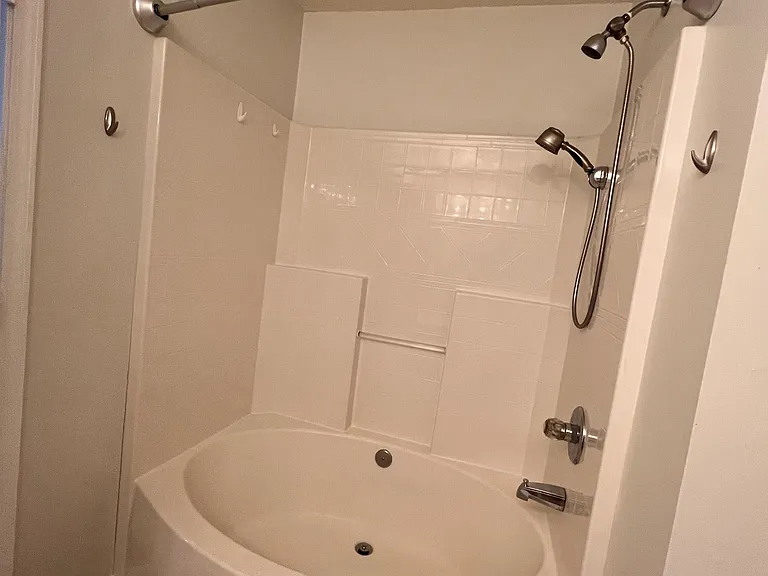 2304 Harwood Hills Ln — Photo 19
