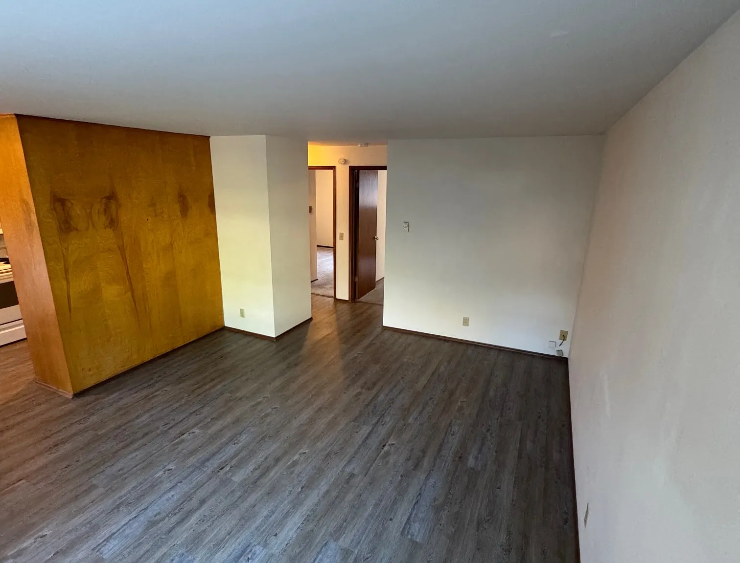 2 bed, 720 sqft, $1,945 — Photo 2