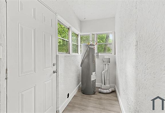5th image of 624 83rd Pl S