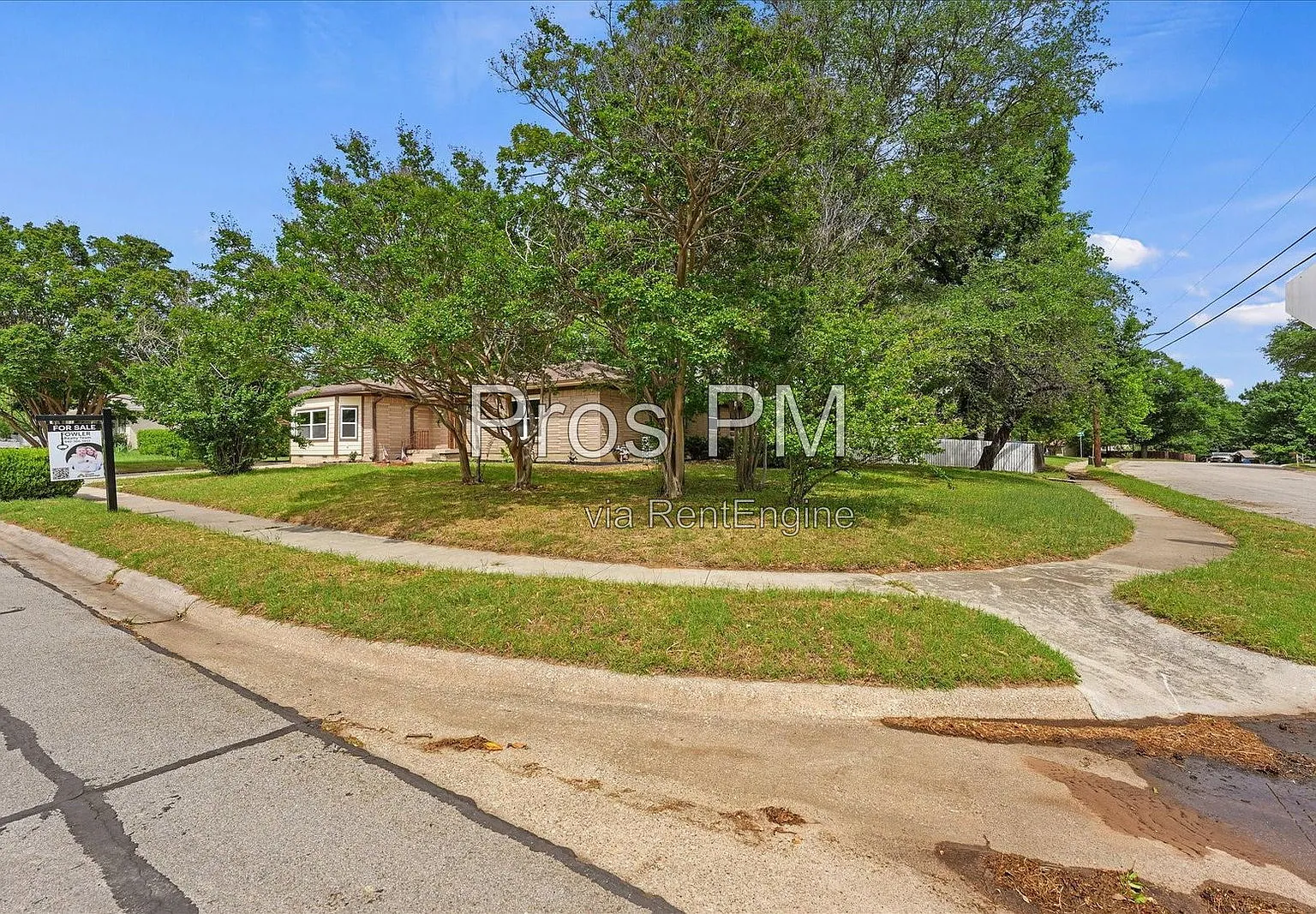 4 bed, 2.0 bath, 2020 sqft, $2,500 — Photo 3