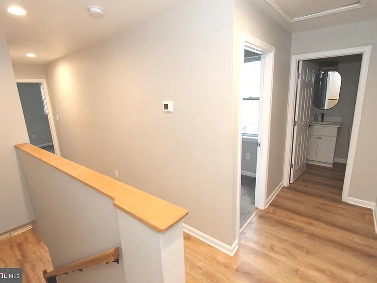 1807 Parkview Ave — Photo 16