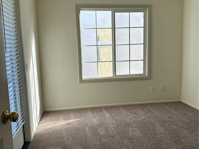7297 Cobble Creek Dr — Photo 33