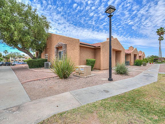 3rd image of 3511 E BASELINE Road #1004