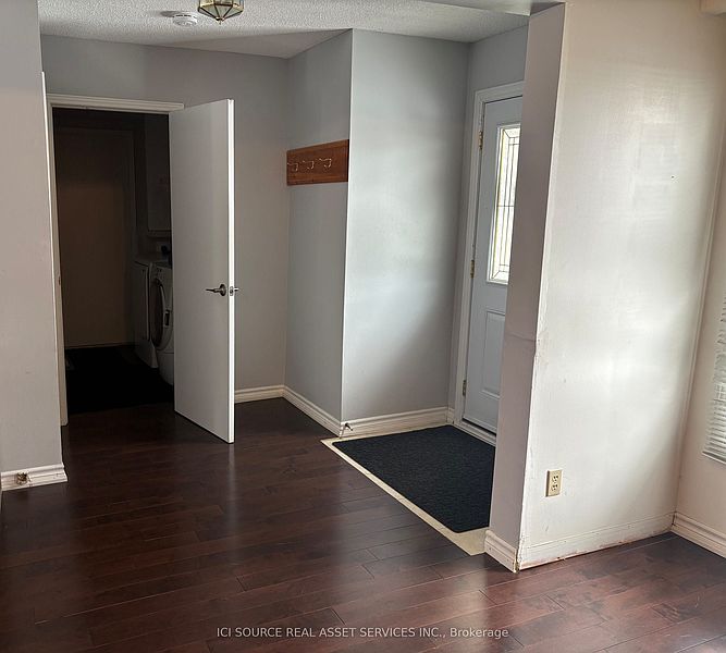Brampton House for rent - 3 Bedrooms — photo 7