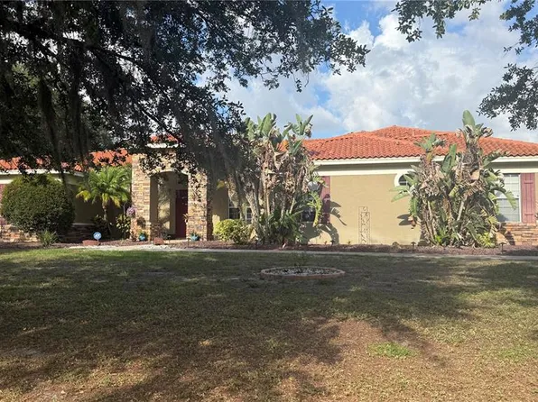 5325 Lake Siena Dr, Wimauma, FL 33598