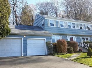 4 Primrose Ct, Norwalk, CT 06854