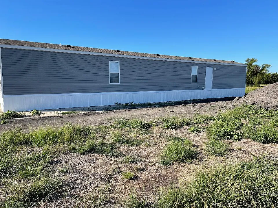 15833 County Road 1030