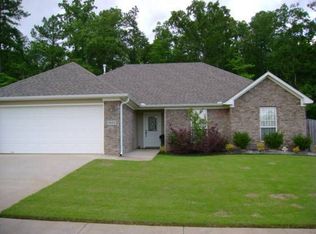 1842 White Oak Cir, Benton, AR 72019