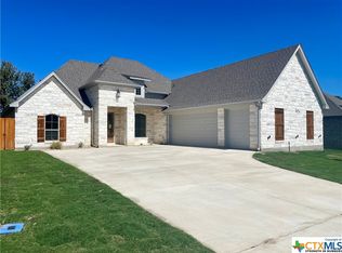 1218 Logan Blvd, Salado, TX 76571