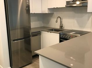 1825 Haro St #405, Vancouver, BC V6G 1H4