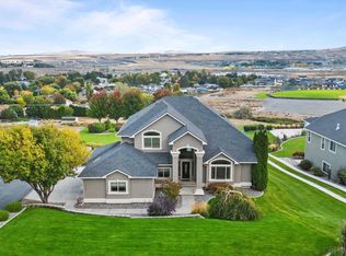 215 S Kristen Ln, Kennewick, WA 99338