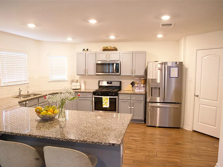 25219 Sierra Manor Ct — Photo 7