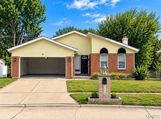 11378 Red River Dr, Saint Louis, MO 63138