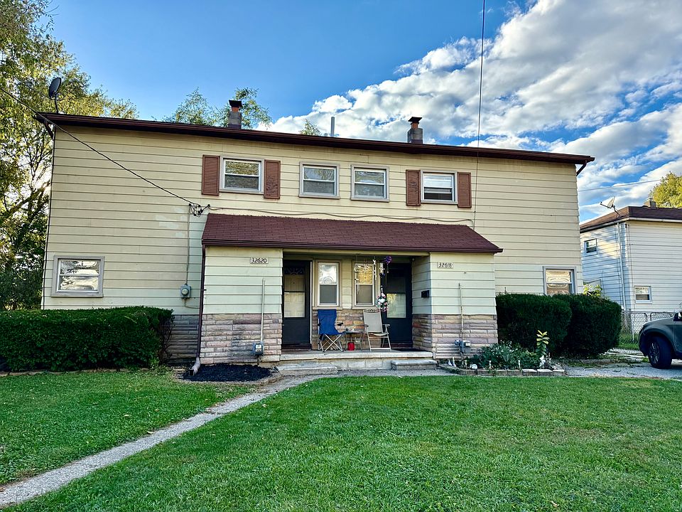 1st image of 32620 Montcalm Ct
