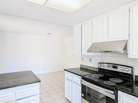 5th image of 1347 Bagely Way