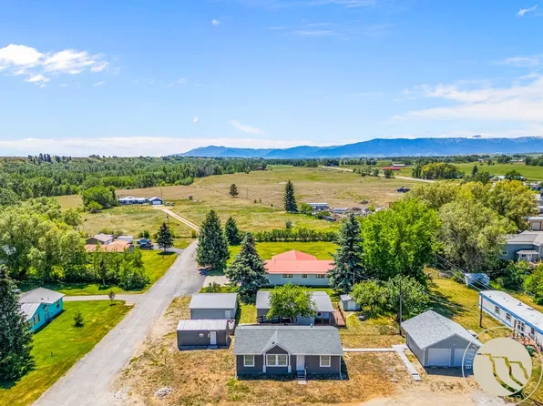 101 S 2nd St, Roberts, MT 59070