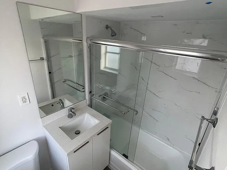 15 Isle Of Venice Dr #12 — Photo 11
