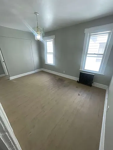 180 Columbia Ave Photo 1