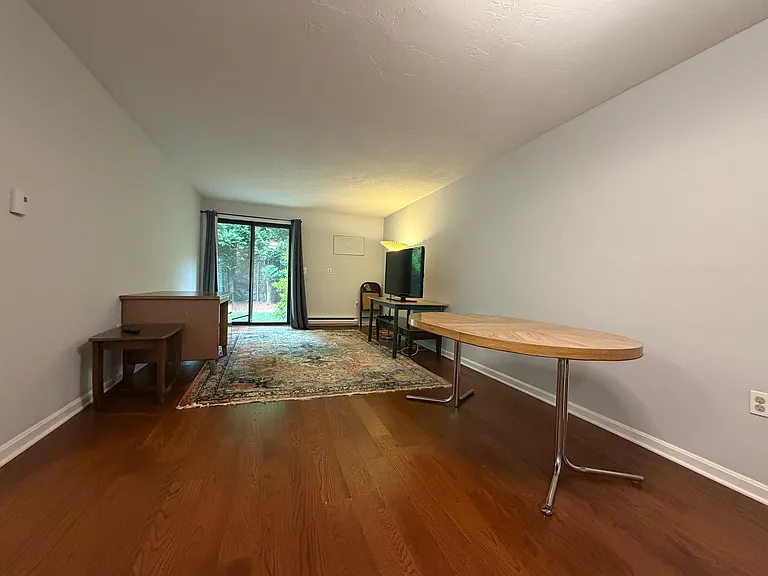 1205 Grafton St #B18 — Photo 1
