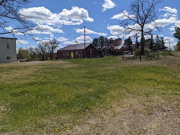 4th image of N1845 E Schoolhouse Rd #E