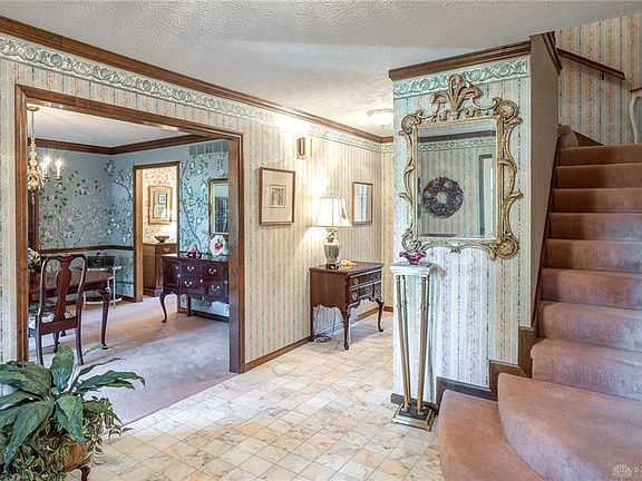 3rd image of 4735 Walther Cir