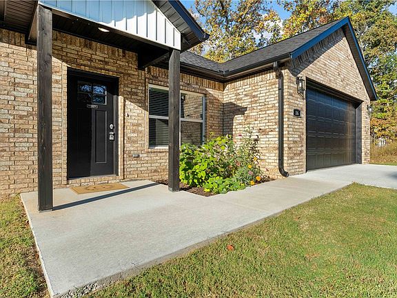 3rd image of 16 Kentallen Ln