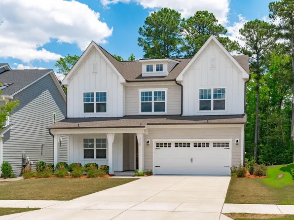 2422 Heron Watch Pl, Fuquay Varina, NC 27526
