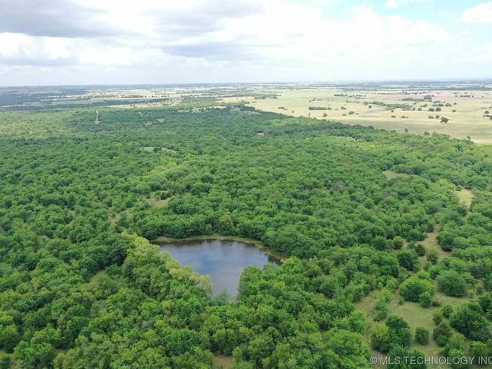 2nd image of 20 S Old Willis Rd