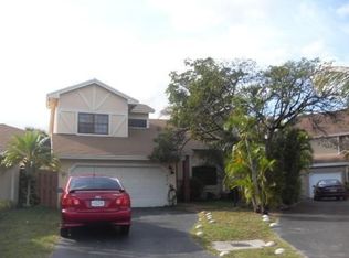 10414 SW 148 Avenue Dr, Miami, FL 33196