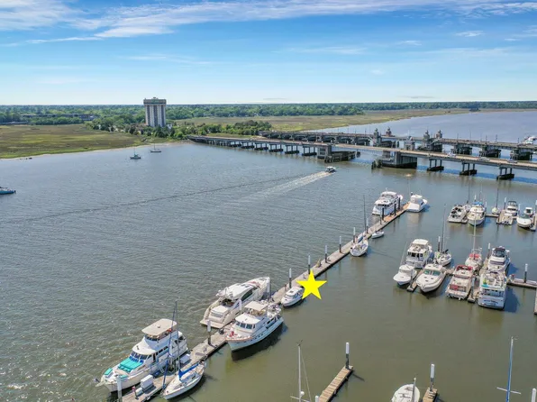 33 Lockwood Dr #T11, Charleston, SC 29401