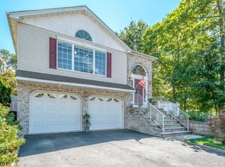 15 Washington Ave, Hawthorne, NJ 07506