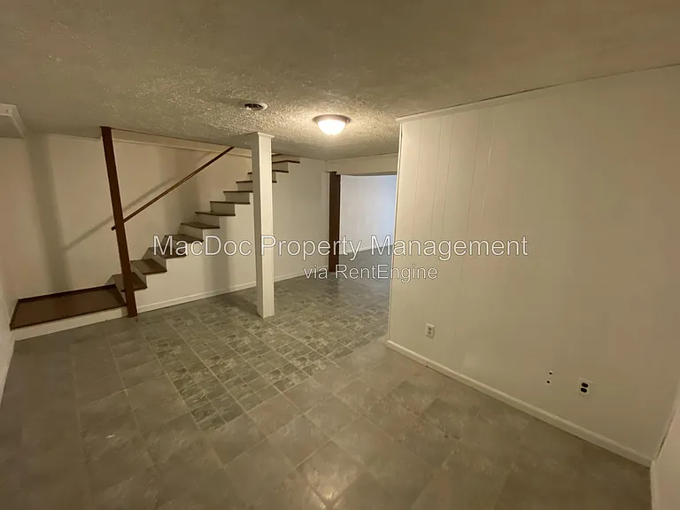 431 Ridgemore St — Photo 34