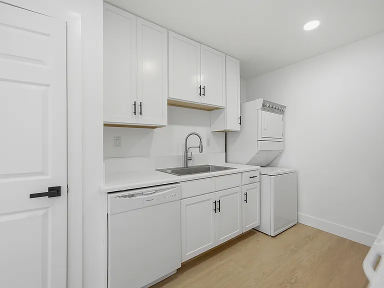 1040 W 165th Pl #3 — Photo 5
