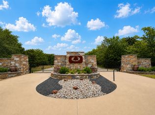 109 Lakeview Dr, Mabank, TX 75156