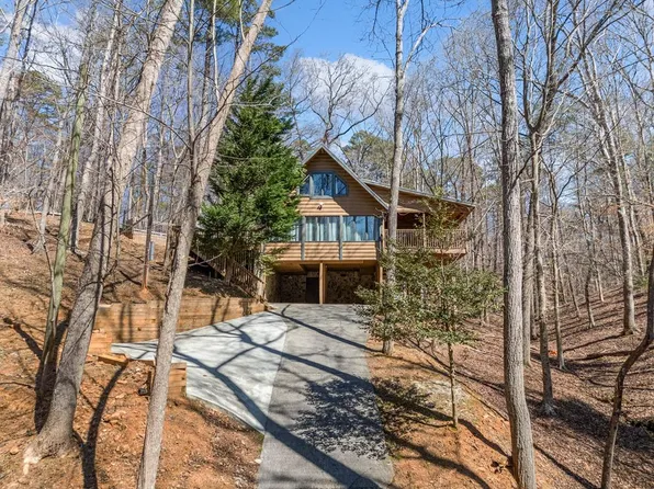 366 Spindrift Ct, Ellijay, GA 30540