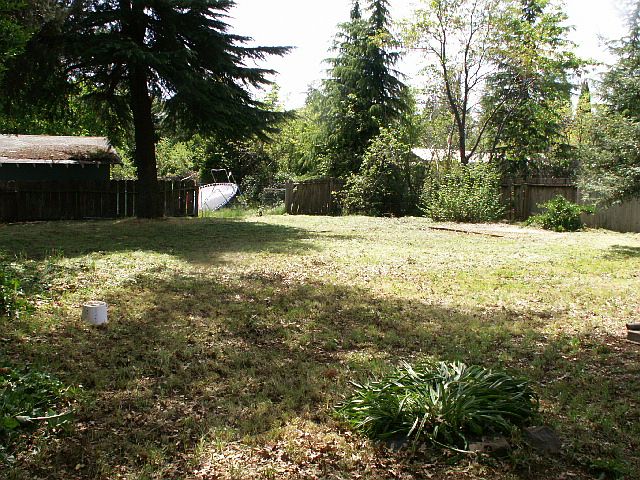 2nd image of 1426 Bille Rd