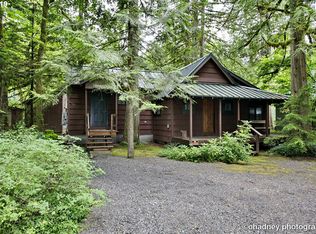 26581 E Roberts Rd, Welches, OR 97067